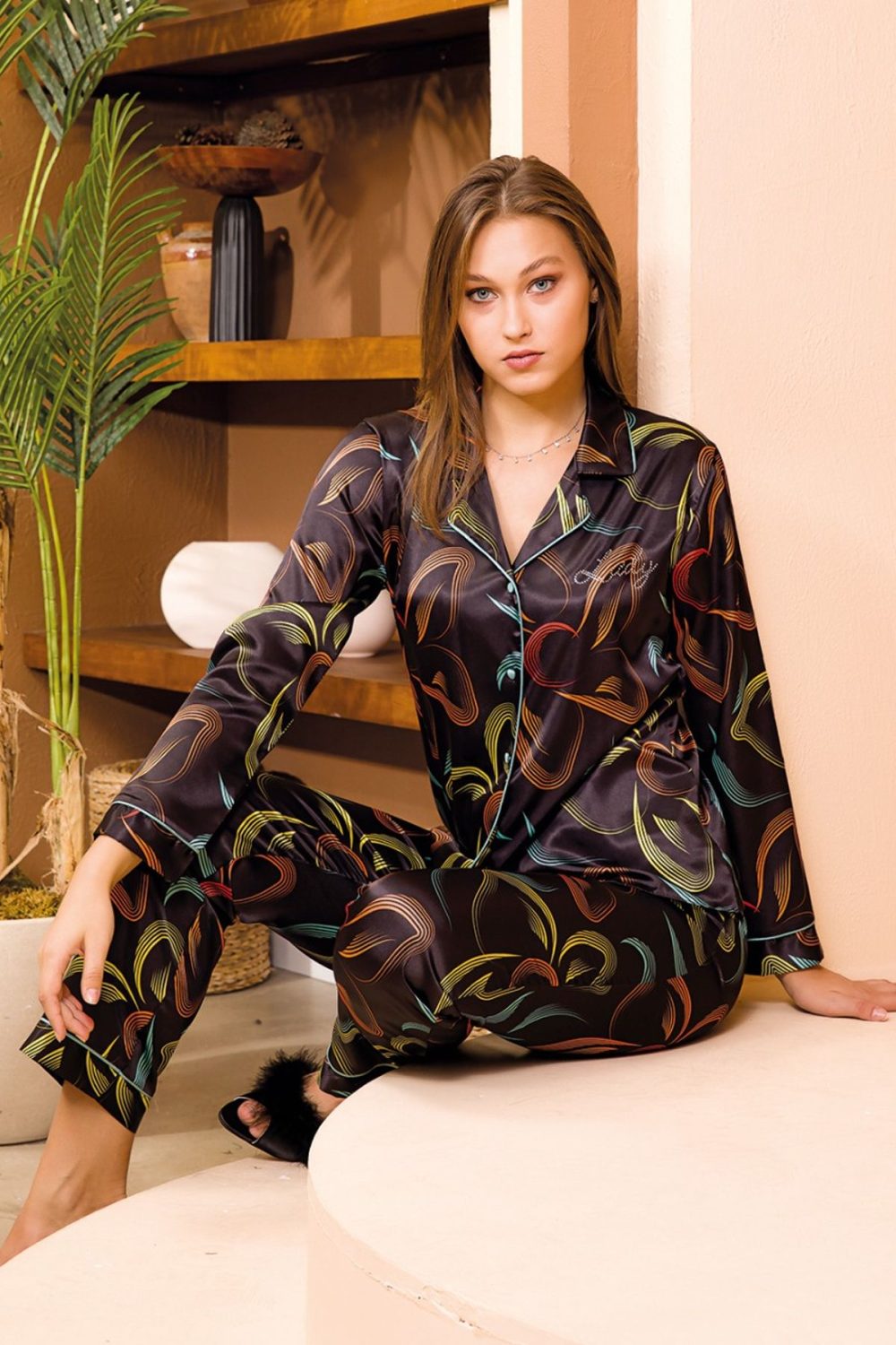 Lady Saten Siyah Motif Baskılı Lüks A Kalite Saten Gecelik Takımı LADY-15078 - Görsel 2