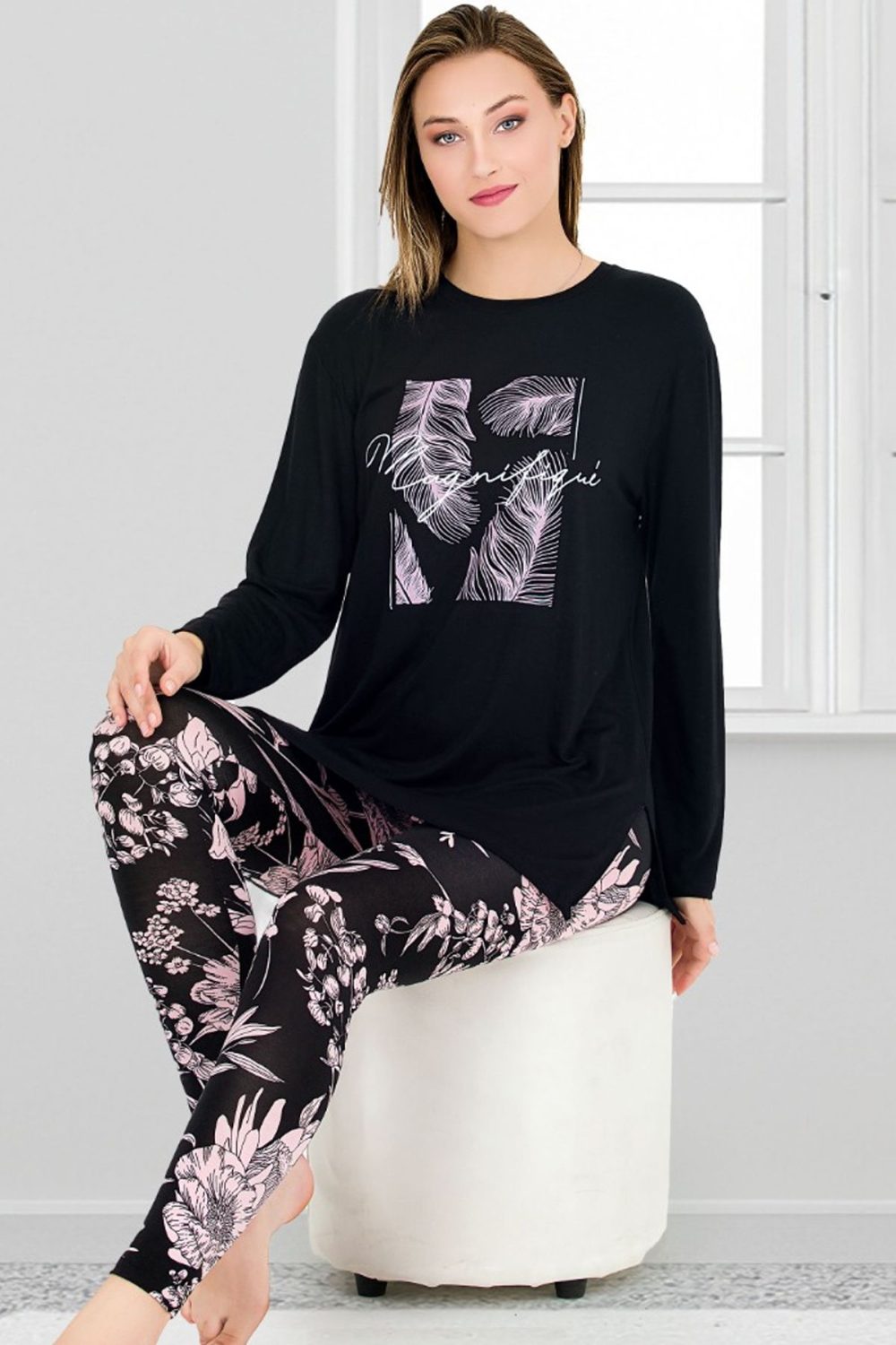 Viskon Kumaş Çiçek Desenli Uzun Kollu Kapri Lady Pijama Takımı 11670