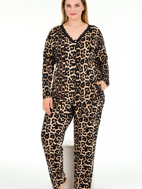 Leopar Desenli Yumuşacık Pijama Uzun Kollu Üst Düğmeli Büyük Beden Viskon Kumaş Pijama Takımı 11372 - Görsel 2