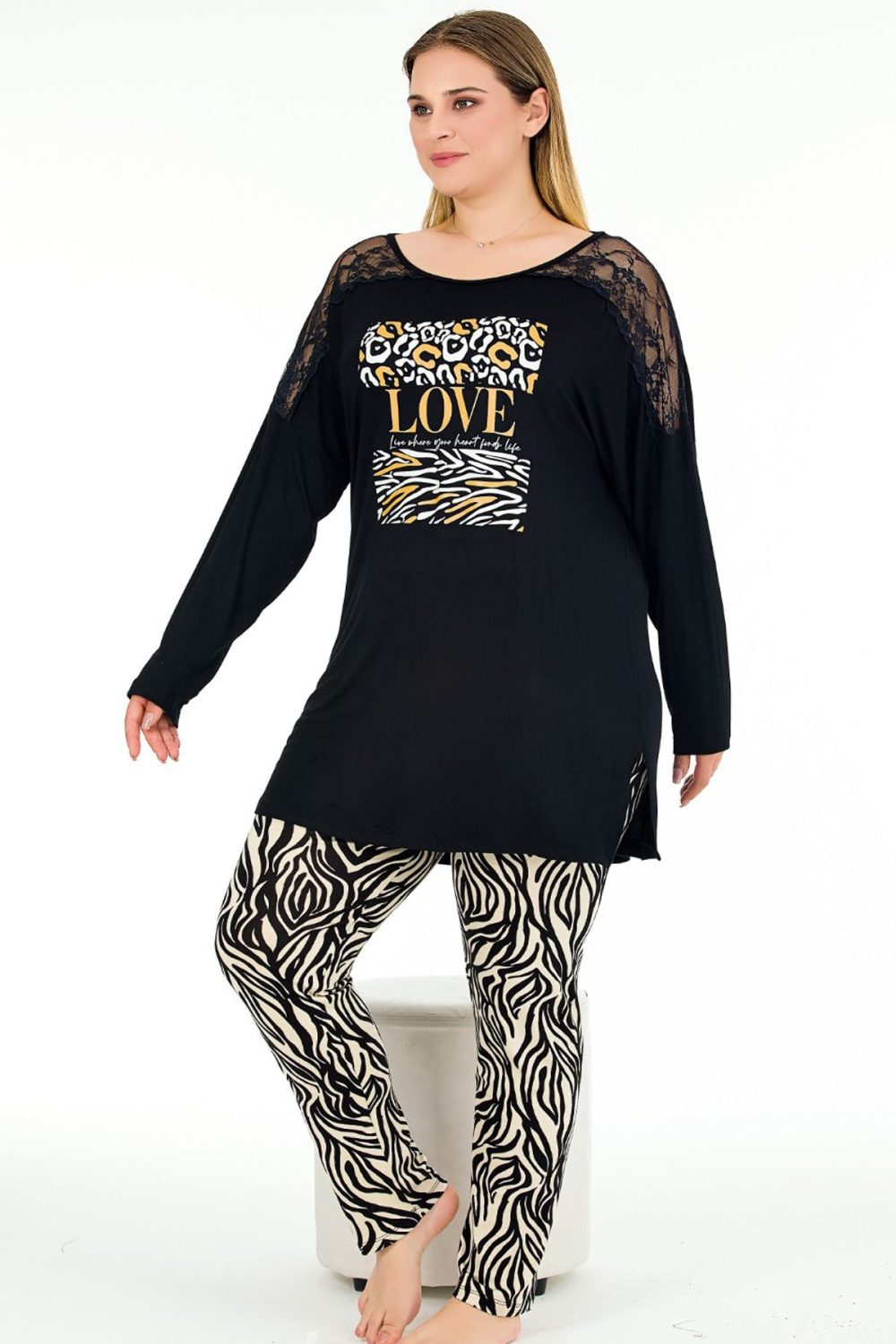 Zebra Desenli Yumuşacık Pijama Uzun Kollu Büyük Beden Viskon Kumaş Pijama Takımı 11392 - Görsel 2