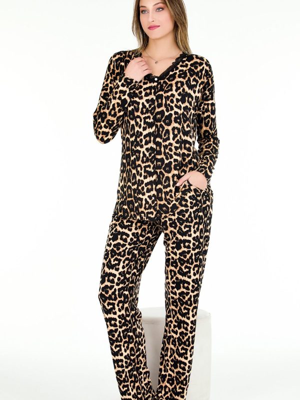 Yumuşacık Viskon Kumaş Leopar Desenli Düğmeli Uzun Kollu Pijama Takımı 11650 - Görsel 2