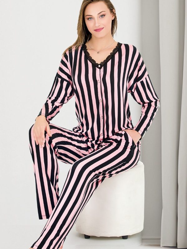 Yumuşacık Viskon Kumaş Çizgi Desenli Uzun Kollu Pijama Takımı 11651 - L