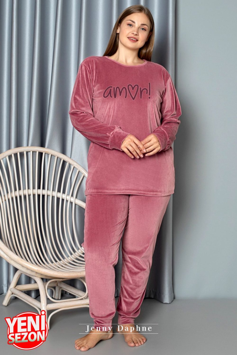Yumuşak Dokulu Pembe Renkli Fransız Kadife Pijama Takımı 28500 - Görsel 2