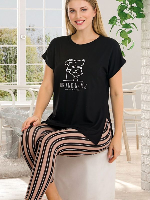 Viskon Kumaş Çizgi Desenli Kapri Pijama Takımı 12058