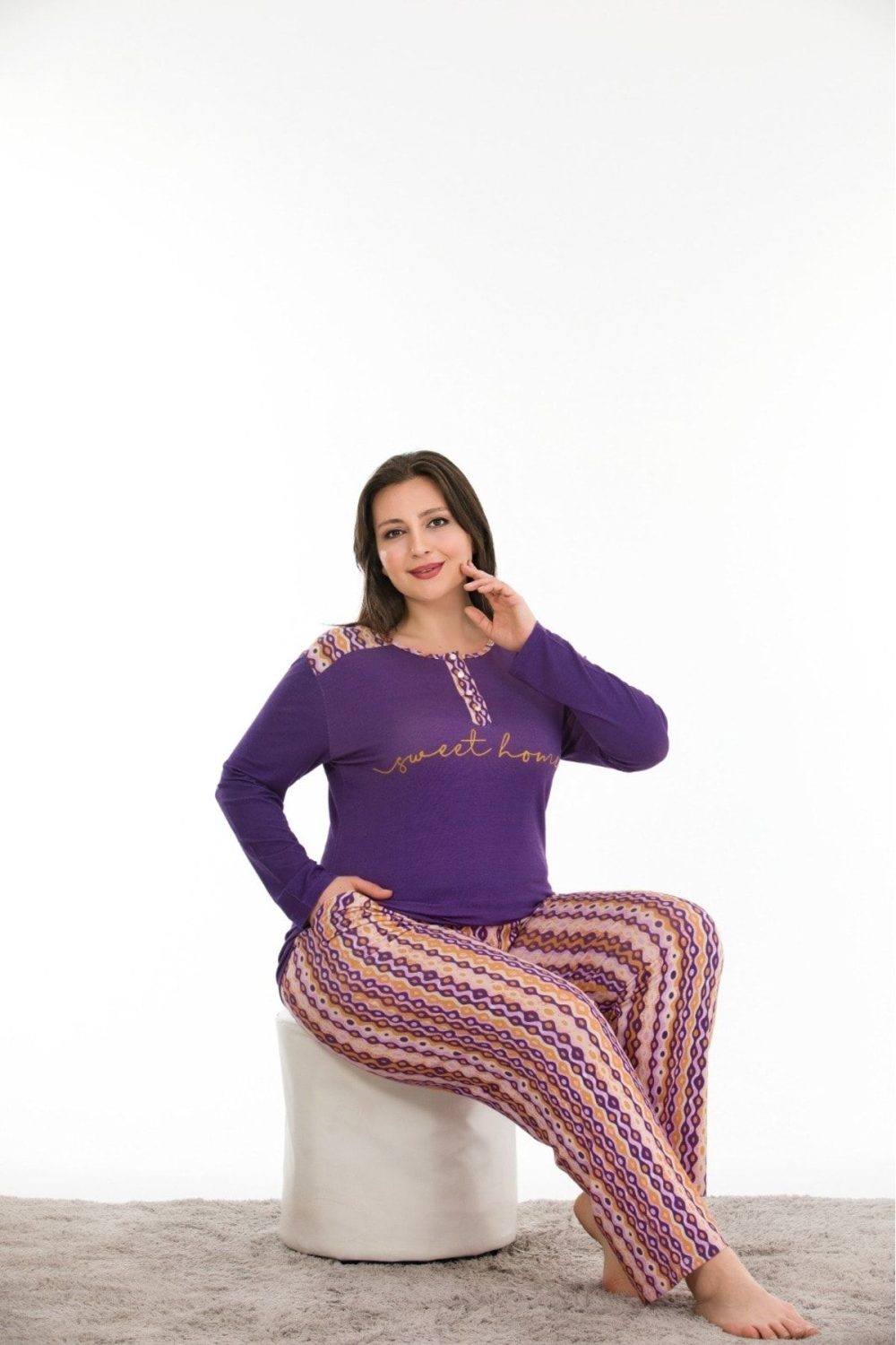 Mor Renk ve Çiçek Desenli Lady 11354 Kadın Uzun Kol Büyük Beden Pijama Takımı - Görsel 2