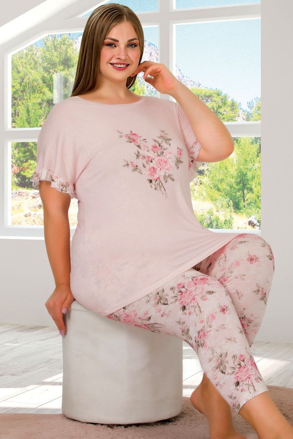 Lady Büyük Beden Kısa Kollu Çiçek Desenli Kapri Pijama Takımı 10658 - Görsel 2