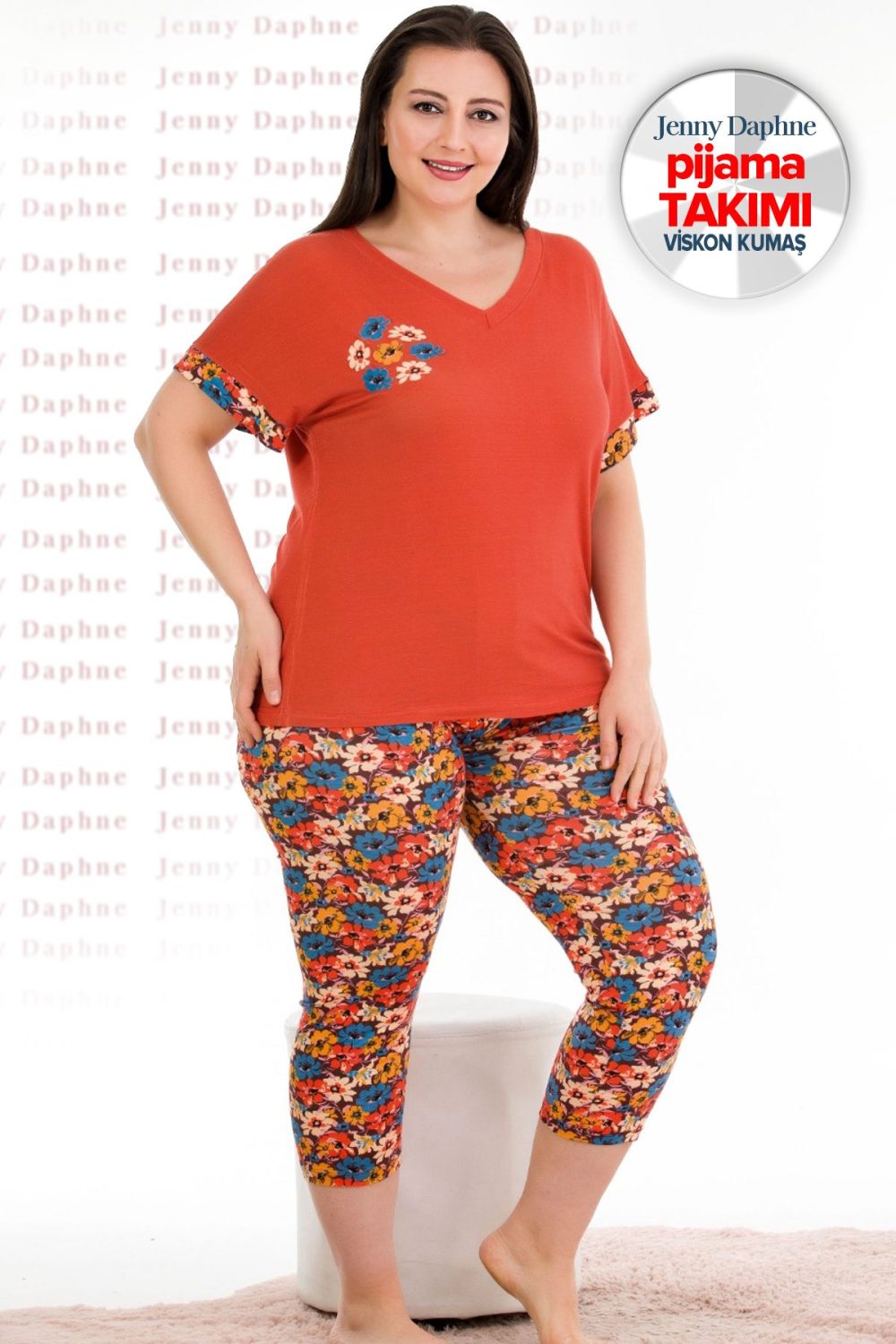 Büyük Beden Desenli Kısa Kol Viskon Kumaş Kapri Pijama Takımı Lady-10680 - Görsel 3